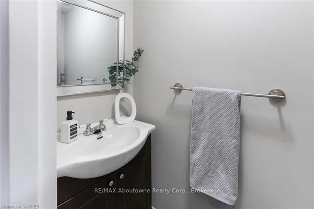 Additional image 6 of 11 HARRISFORD St Unit 100
