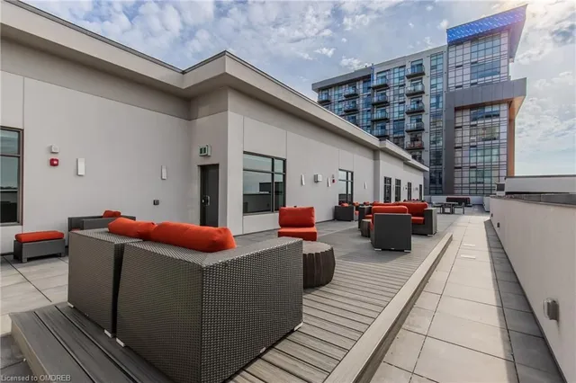 Additional image 46 of 450 Dundas St Unit 702