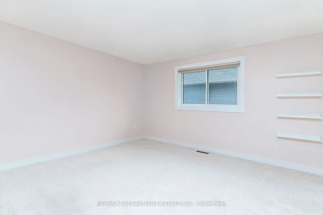 Additional image 24 of 379 Devonshire Terr