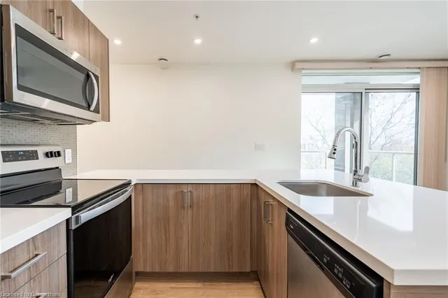 Additional image 10 of 467 Charlton Ave Unit 308