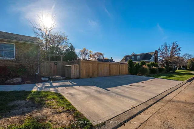 Additional image 39 of 3 Robb Ave