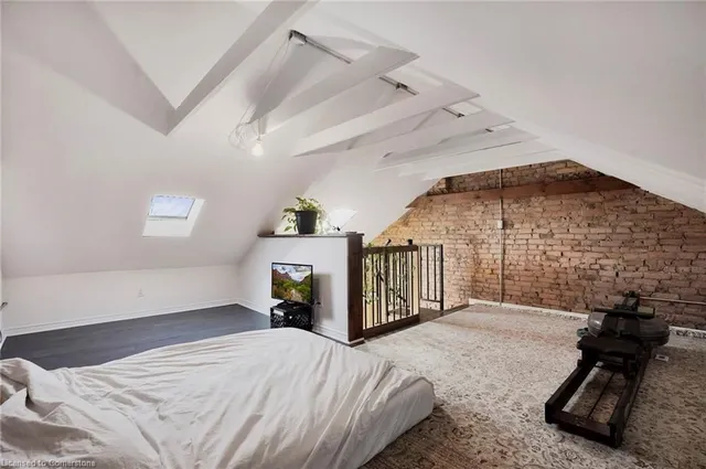 Additional image 12 of 136 East Ave