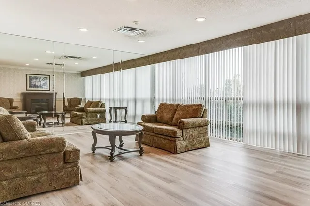 Additional image 42 of 5070 Pinedale Ave Unit 402