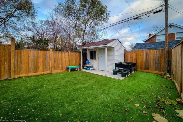 Additional image 30 of 67 Tragina Ave