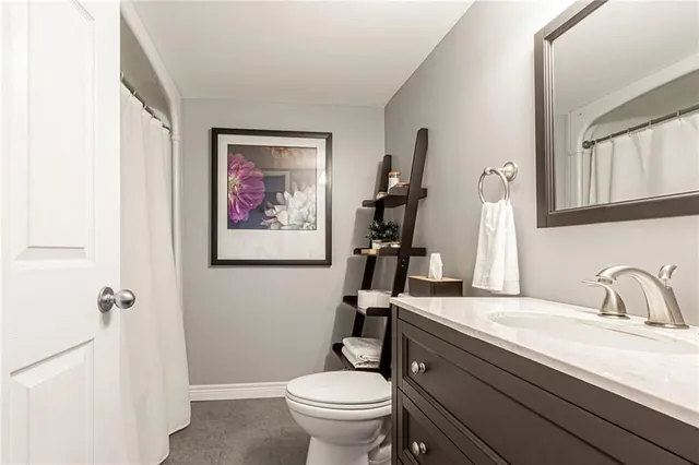 Additional image 20 of 2010 CLEAVER Ave Unit 103