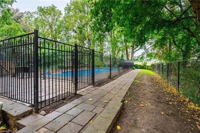 Additional image 39 of 33 Cumminsville Dr