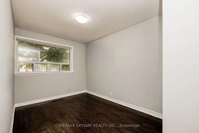 Additional image 18 of 279 ELMWOOD Cres