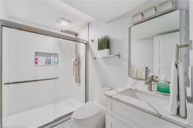 Additional image 35 of 8 Muscot Dr