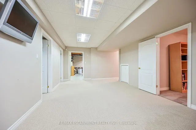 Additional image 32 of 91 SOUTHCREEK Crt