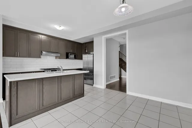 Additional image 15 of 38 Narbonne Cres