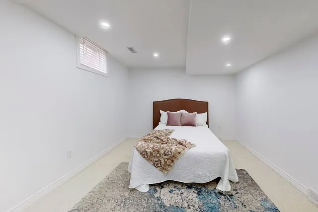 Additional image 33 of 1506 Harwood Dr