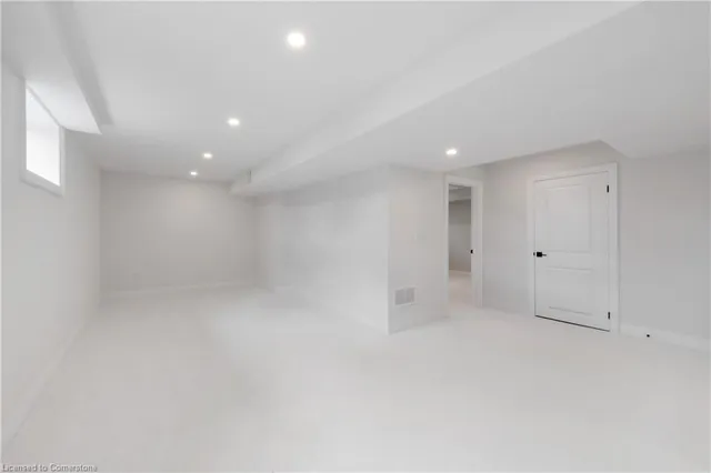 Additional image 26 of 518 Markay Common