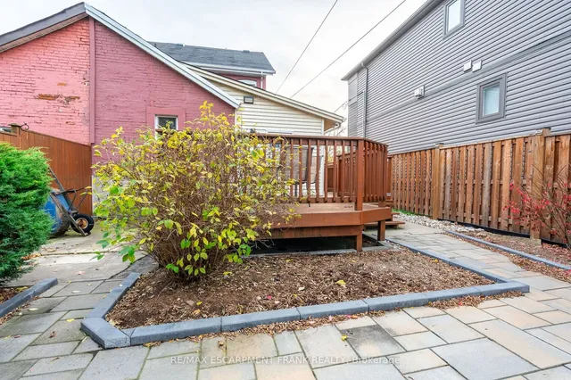 Additional image 34 of 202 CANADA St