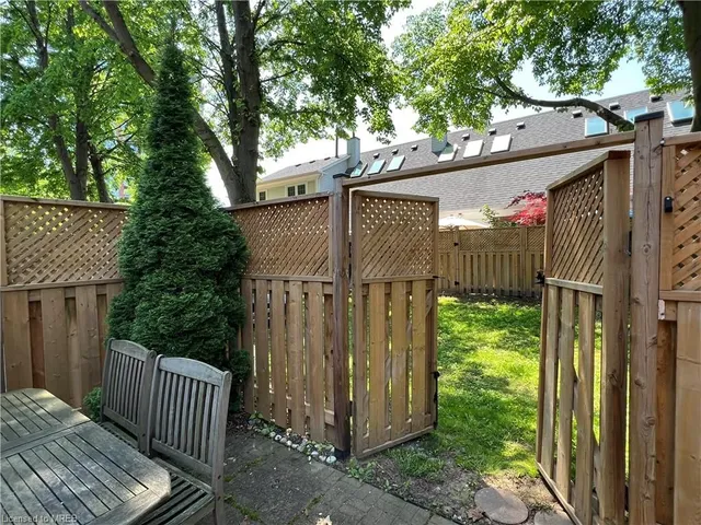 Additional image 14 of 1275 MAPLE CROSSING Blvd Unit 14