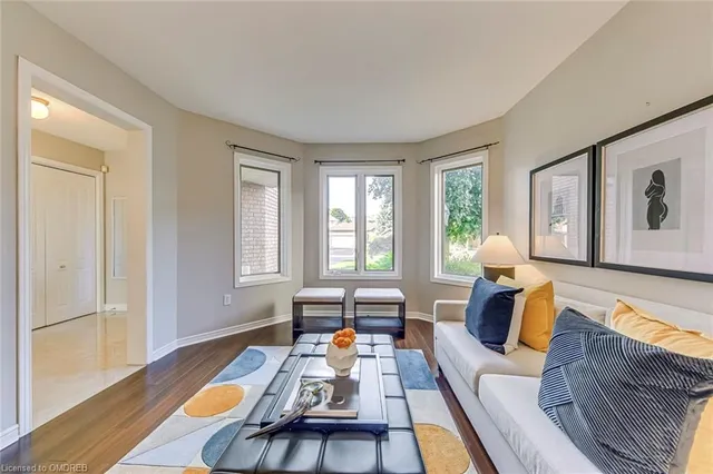 Additional image 9 of 91 Bridgeport Cres