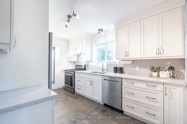 Additional image 8 of 130 KINGS FOREST Dr