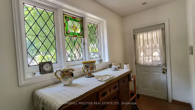 Additional image 23 of 4657 Dundas St