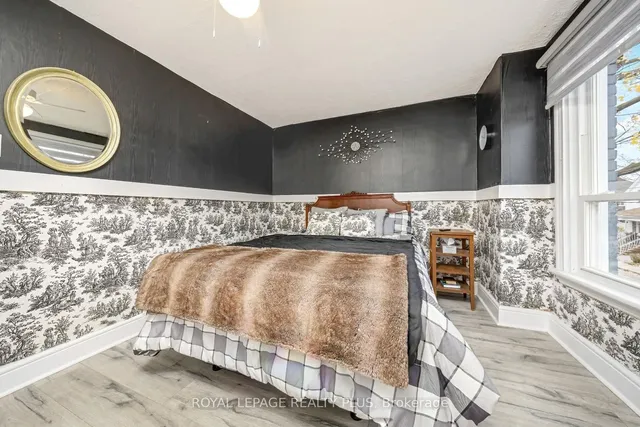 Additional image 26 of 16 Case St