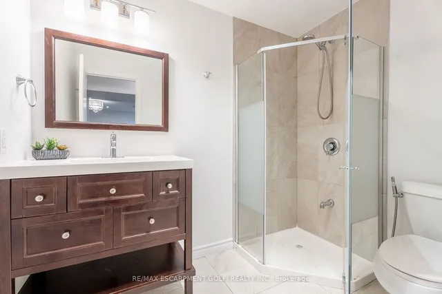 Additional image 33 of 71 Chamomile Dr