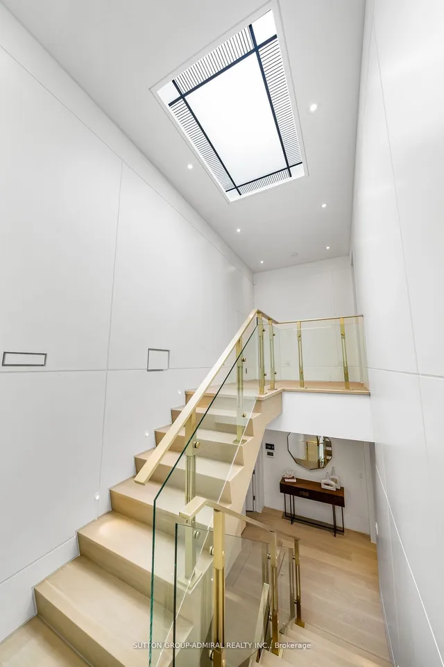 Additional image 30 of 335 Lytton Blvd