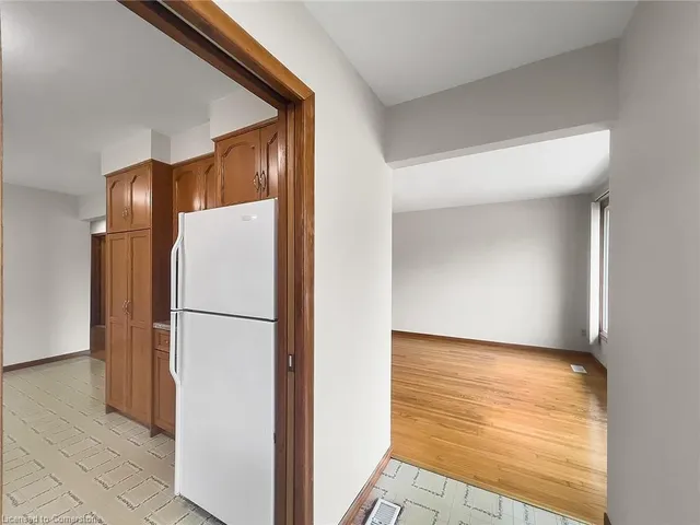 Additional image 19 of 122 Glen Forest Dr