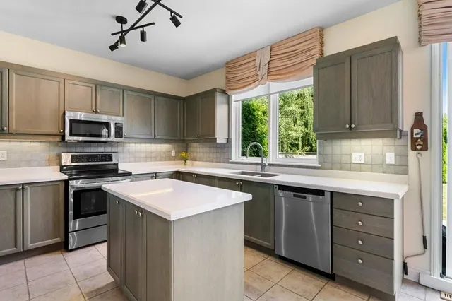 Additional image 20 of 2247 PATHFINDER Dr