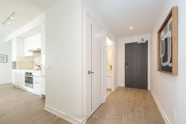 Additional image 9 of 20 Lombard St Unit 3907