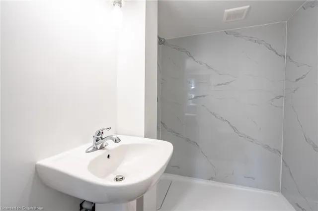 Additional image 40 of 85 Walter Ave