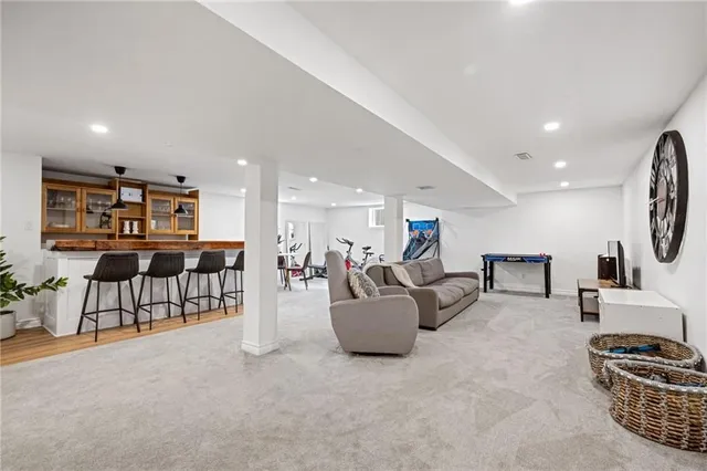 Additional image 30 of 2227 DEYNCOURT Dr