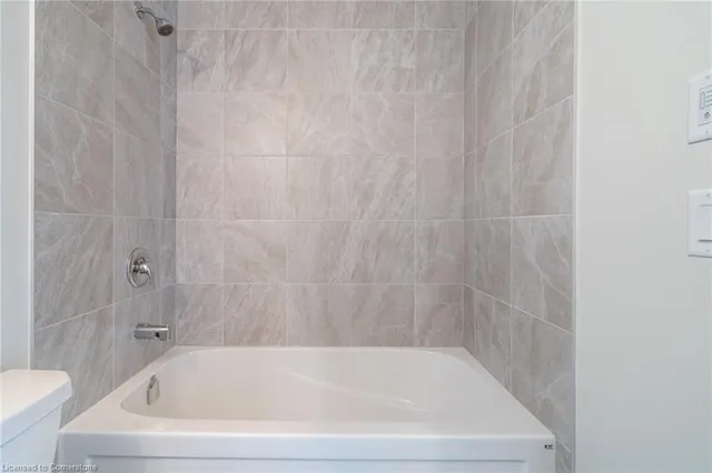 Additional image 13 of 600 North Service Rd Unit 508