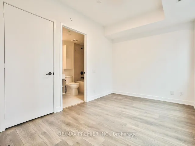 Additional image 18 of 108 Peter St Unit 1715