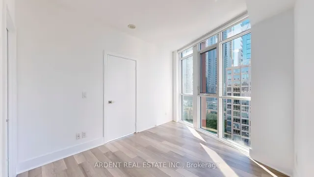 Additional image 25 of 32 Davenport Rd Unit 1107