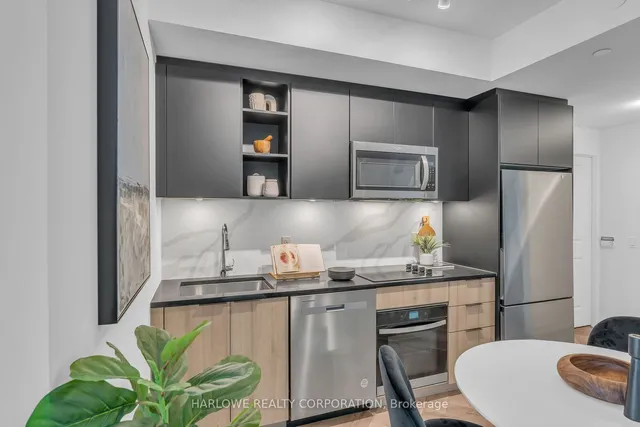 Additional image 12 of 543 Richmond St Unit 713