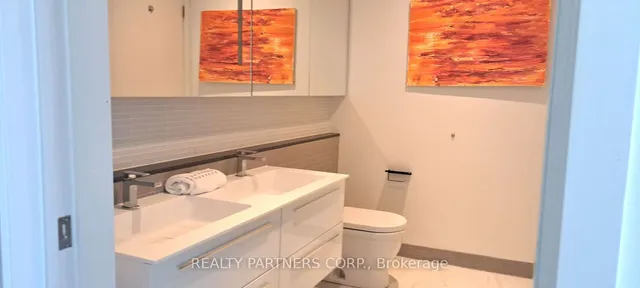 Additional image 18 of 8 Dovercourt Rd Unit 910