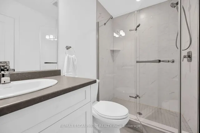 Additional image 18 of 61 Soho St Unit 42