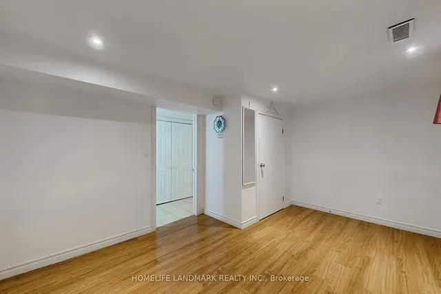 Additional image 7 of 552 Queen Victoria Dr