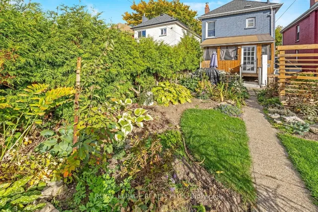 Additional image 30 of 16 Case St