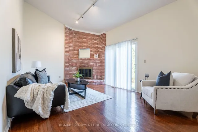 Additional image 17 of 54 Goldcrest Dr