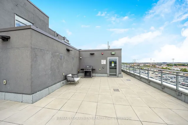 Additional image 26 of 716 Main St Unit 1109