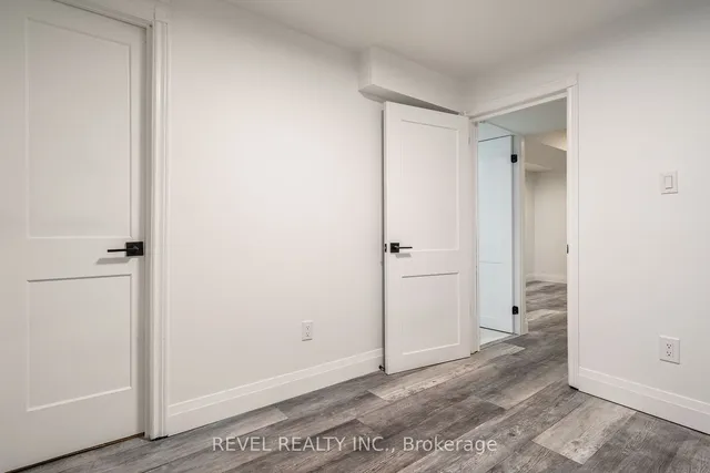 Additional image 23 of 27 Grove St