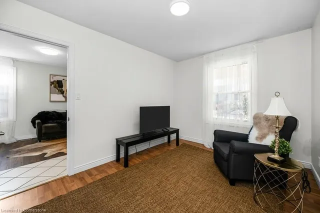 Additional image 10 of 536 John St