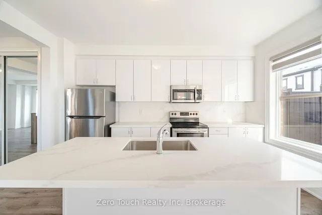 Additional image 2 of 980 Logan Dr Unit 14