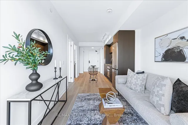 Additional image 30 of 1 Jarvis St Unit 726