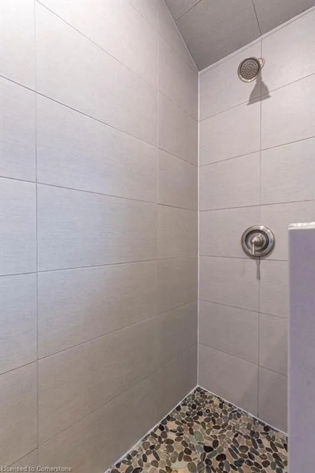 Additional image 35 of 26 Morden St