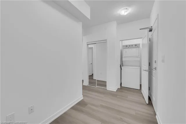 Additional image 5 of 460 Dundas St Unit 406