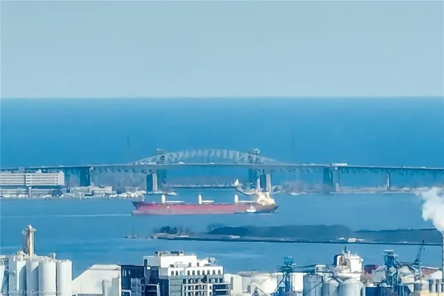 Additional image 17 of 1 Redfern Ave Unit 403