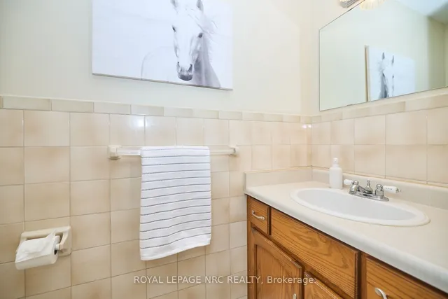 Additional image 5 of 23 Dynasty Ave Unit 4