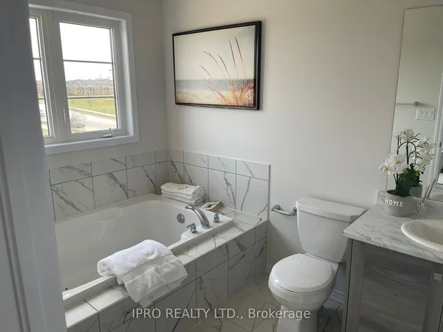 Additional image 18 of 8 Toffee Tr