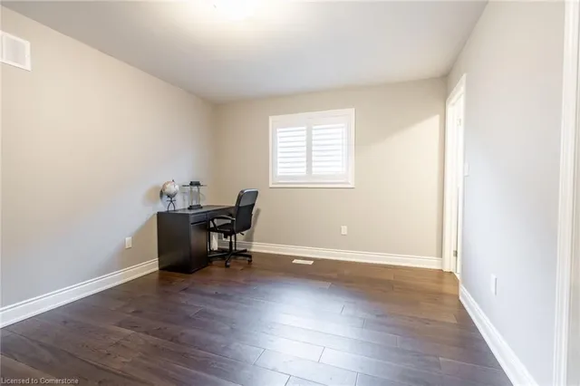 Additional image 25 of 8 Cesar Pl