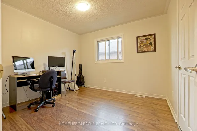 Additional image 16 of 157 Cinrickbar Dr